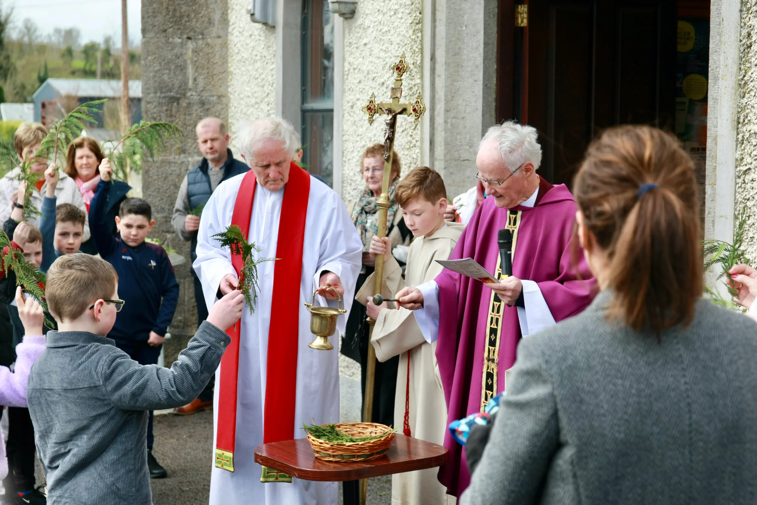 Alter Servers (Meath Hill)